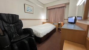 Down comforters, desk, blackout drapes, free WiFi - Hotel Alpha-One Iwakuni (Iwakuni)