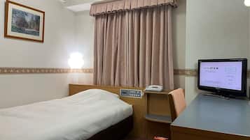 Down comforters, desk, blackout drapes, free WiFi