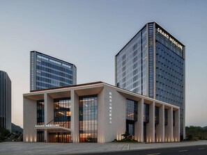 Exterior - Grand Mercure Hangzhou Qingshan Lake (Hangzhou)