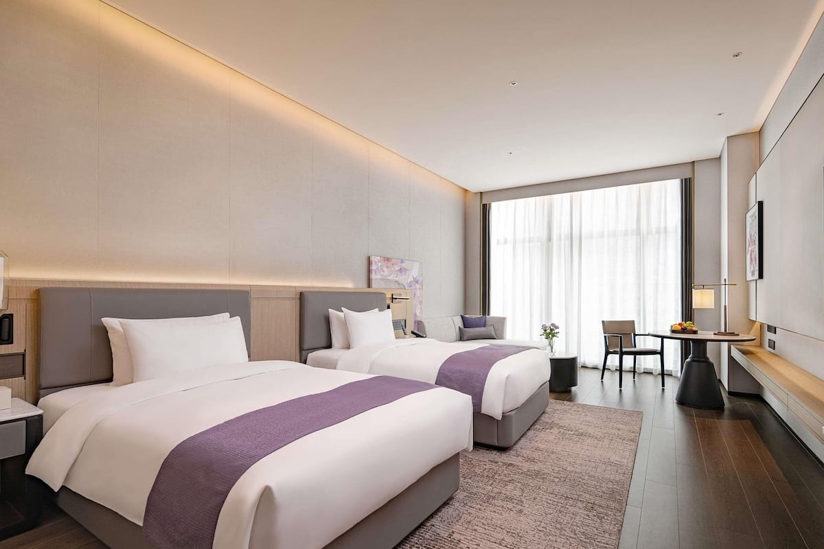 Superior Room, 2 Katil Bujang (Single) | Peralatan tempat tidur premium, gebar bulu kapas, peti besi dalam bilik