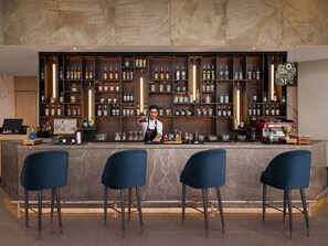 Bar (on property) - Novotel New Delhi City Centre (New Delhi)