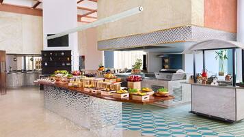 Daily buffet breakfast for a fee