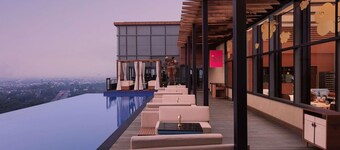 Novotel New Delhi City Centre