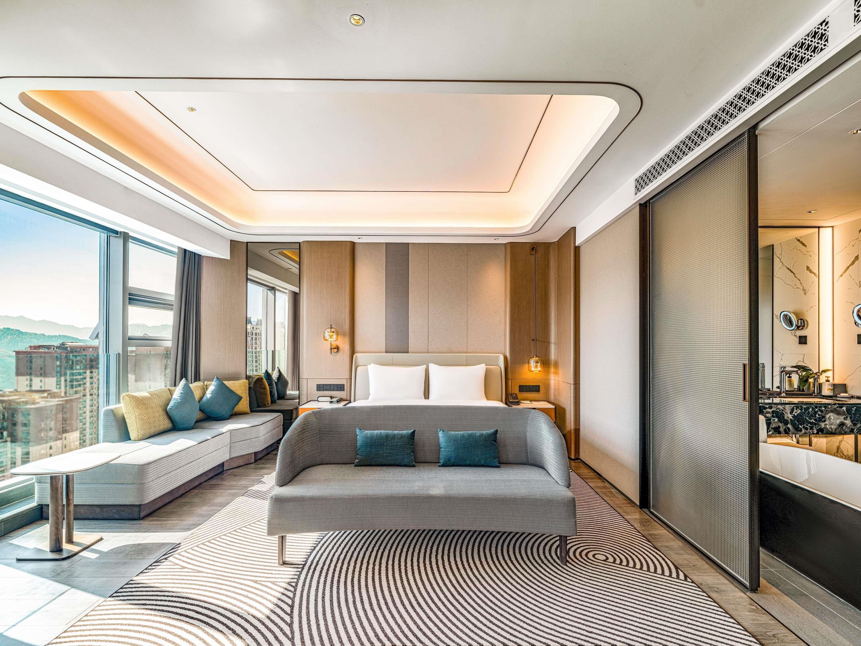 Kamar Deluks, 1 Tempat Tidur King, pemandangan kota | Kedap suara