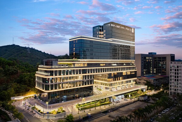Front of property – evening/night - MGallery Shenzhen (Shenzhen)