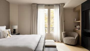 Luxury Apartment | 4 bedrooms, premium bedding, in-room safe, individually decorated