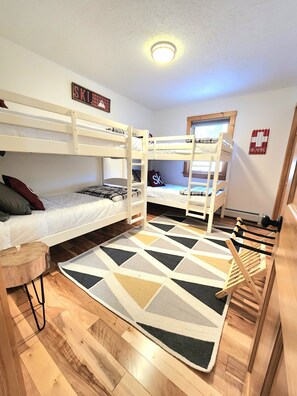 4 habitaciones, wifi gratis y ropa de cama