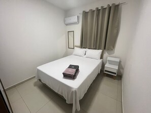 2 makuuhuonetta, silitysrauta/-lauta, Wi-Fi, vuodevaatteet