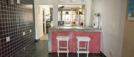 Apartment, 1 Bedroom, Smoking, Patio | Interior