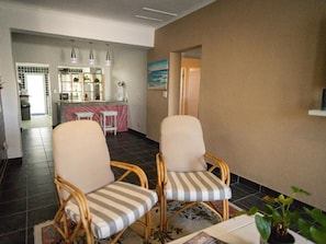 Apartment, 1 Bedroom, Smoking, Patio | Living area
