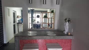 Apartment, 1 Bedroom, Smoking, Patio | Dining