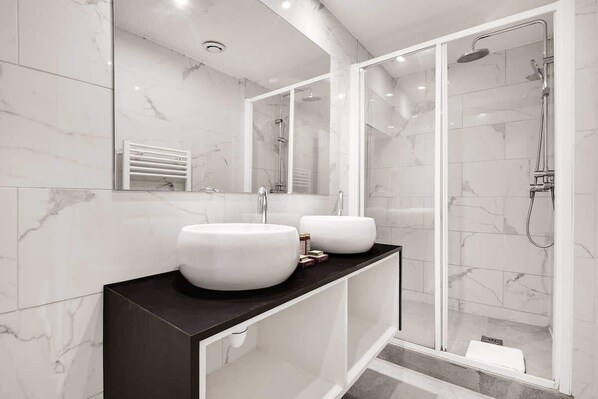 Shower, hair dryer
