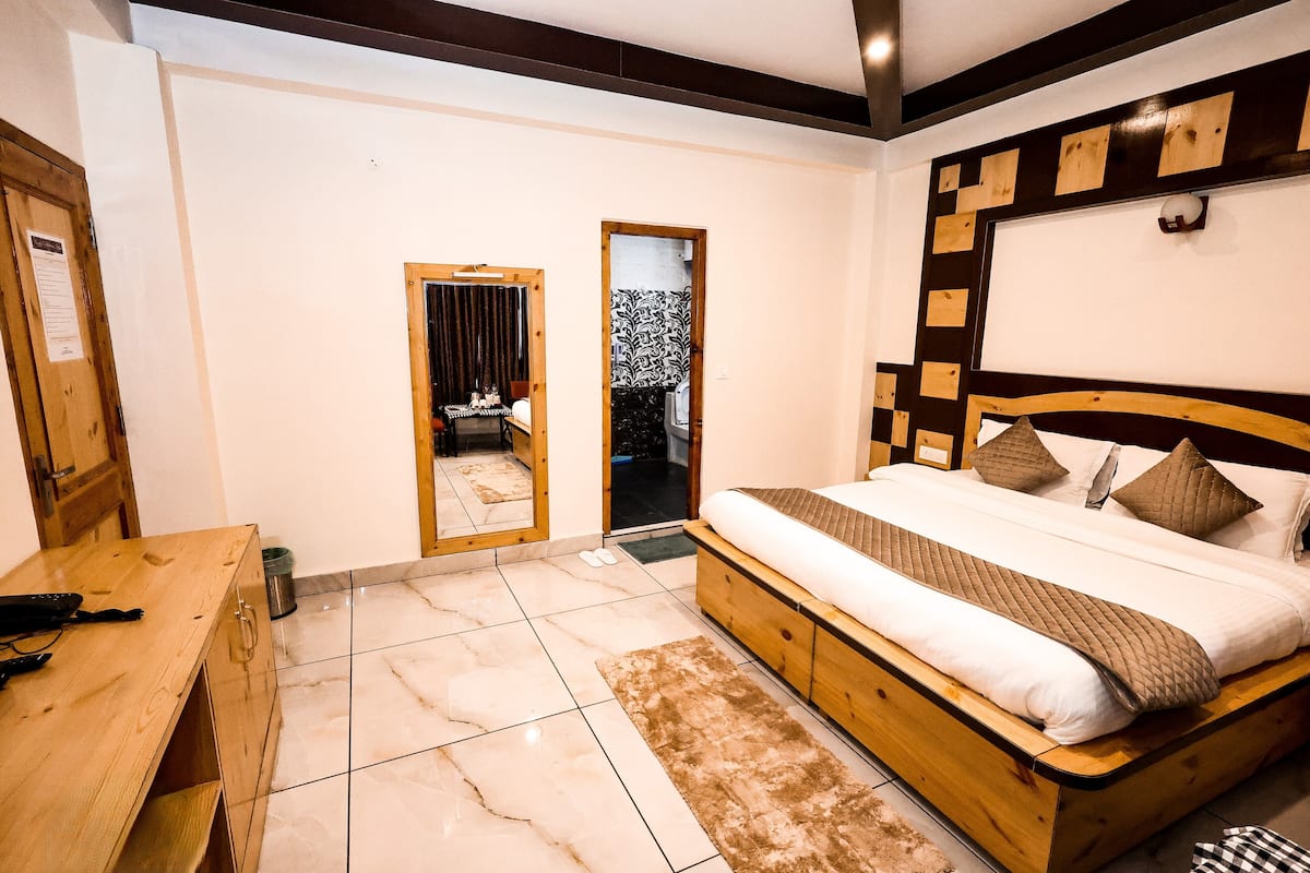 1 habitación, sistema de insonorización, wifi gratis y ropa de cama