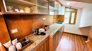Family Triple Room | Private kitchenette - Wander Thrives Inn By Ads (Manali)