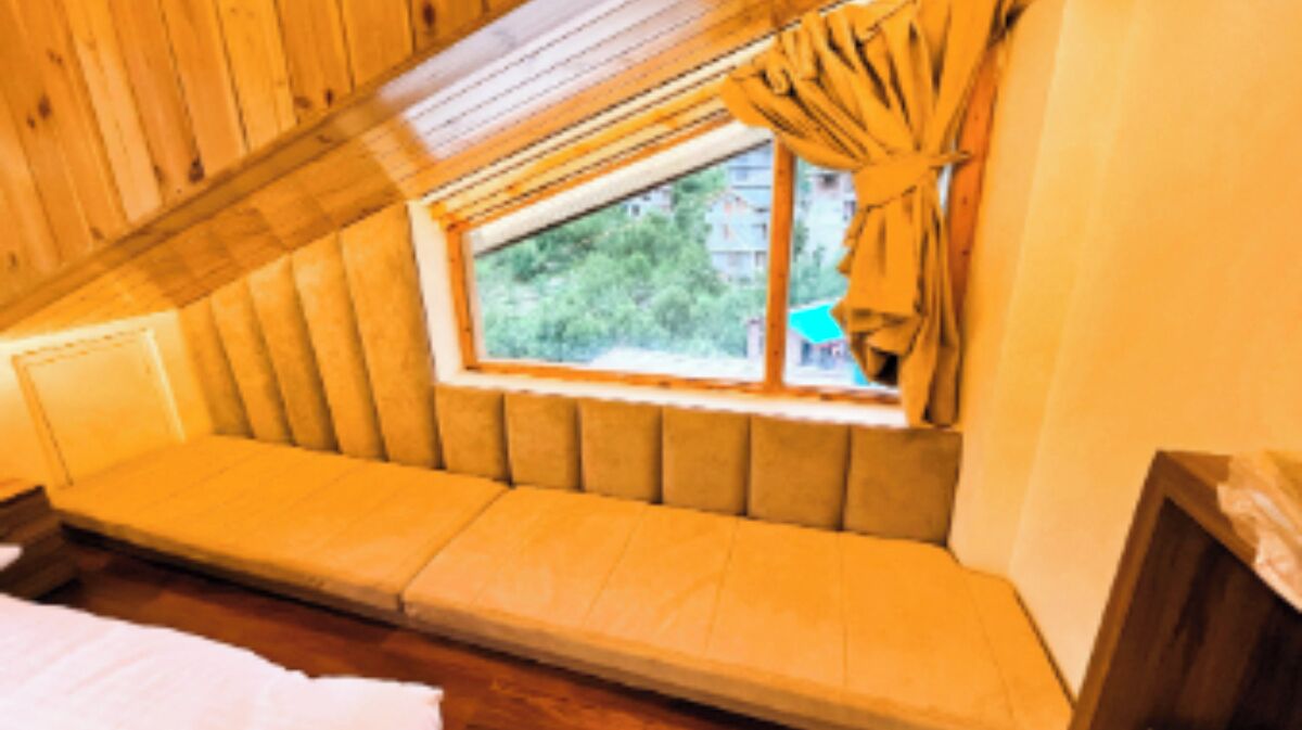 Family Triple Room | Living area | 80-inch flat-screen TV with cable channels