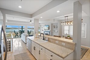 Interior - Luxury Lakefront Condo Close to the Strip (Village of Four Seasons)