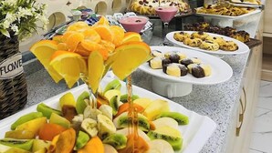 朝食ビュッフェ