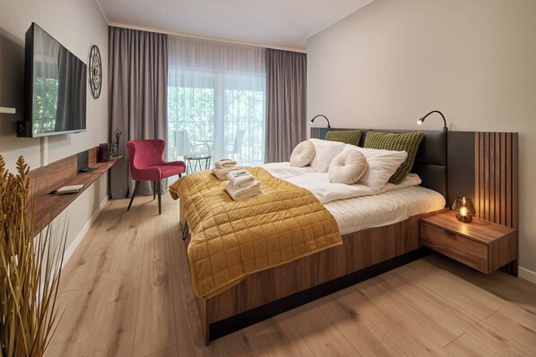 Classic Studio | Individually decorated, individually furnished, iron/ironing board - Symphony Atal City Square (Wroclaw)