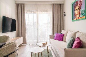 Deluxe Apartment | Living area - Symphony Atal City Square (Wroclaw)