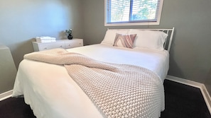 3 bedrooms, desk, iron/ironing board, travel cot