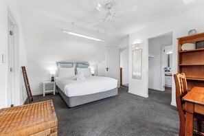 3 chambres, bureau, fer et planche à repasser, Wi-Fi gratuit