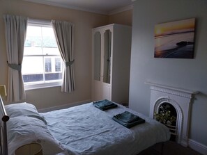 4 bedrooms, iron/ironing board, travel cot, WiFi