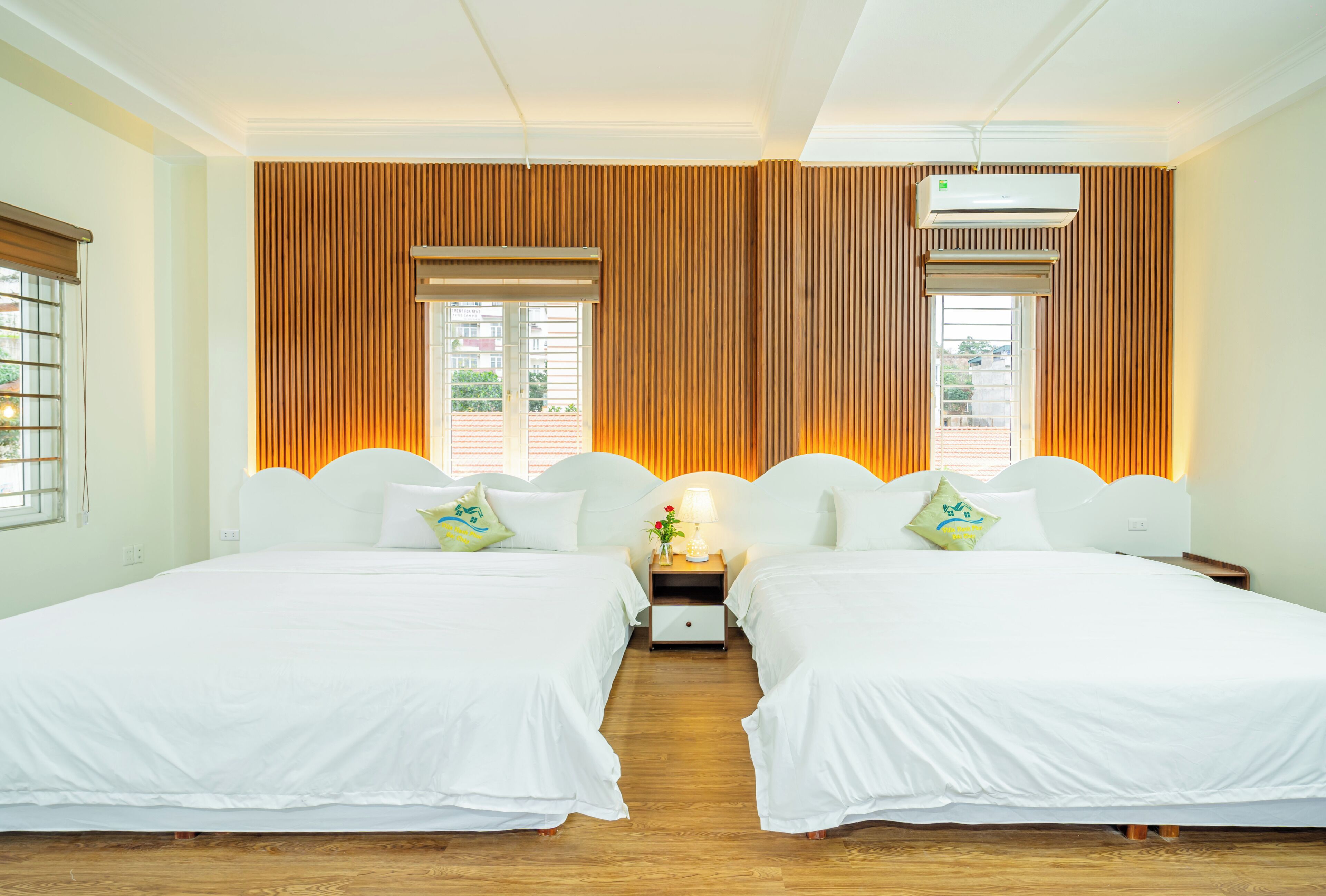 Quarto superior | Roupas de cama premium, Wi-Fi de cortesia, roupa de cama