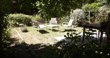 Maison de village 3 chambres, jardin, terrasse. Idéal pour familles ou amis !