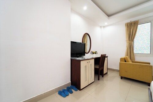 Collection O Cozy 5 Hotel - Near SECC