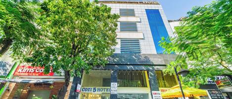 Façade de lâhĂ©bergement