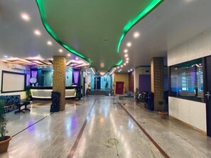 Reception - Hotel Sunshine (Baharampur)