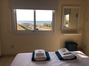 3 bedrooms, desk, iron/ironing board, WiFi - Lighthouse Beach | 3BR Seafront Apt | 50m to Beach | Sea Views | Sleeps 6 (Paphos)