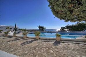 Pool - Ikaria Village - Magnificent 2BR with Sea Views (Paphos)