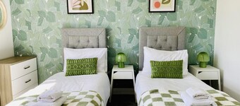 Pets OK | Halifax →10mins | 50” TV | Parking