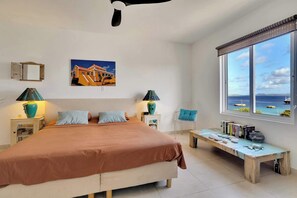 3 habitaciones, escritorio, wifi y ropa de cama 