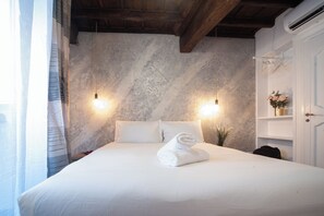 Apartment, City View | 2 bedrooms, minibar, in-room safe, blackout drapes - navona jacuzzi apartment (Rome)