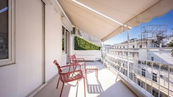 Klassiek appartement, 1 slaapkamer | Balkon