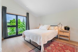 3 多间卧室、熨斗/熨衣板、WiFi、床单