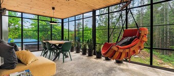 Luxurious Chalet Aube - Waterfront, Spa, Fireplace!