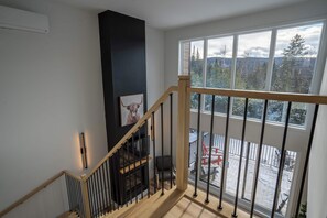 Interior - Scandinavian chalet | SPA and Pool Table | Le 70 (Lanaudière)