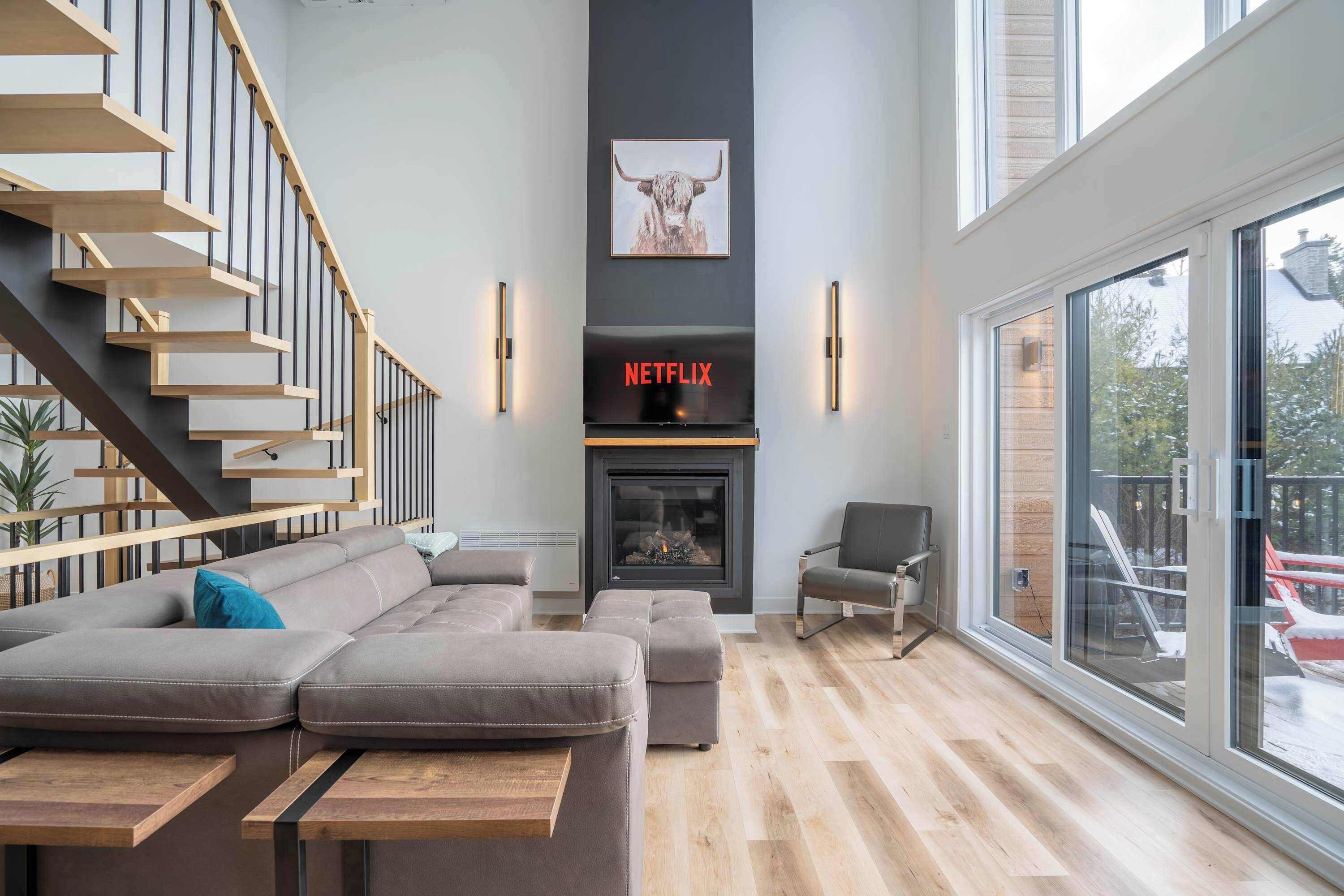 Scandinavian Chalet | Spa And Pool Table | Le 70 - Quebec