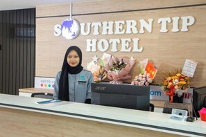 Gambar tidak terklasifikasi, 5 dari 6, tombol