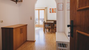Unclassified image, 2 of 30, button - Apartments Haus Altenberger 4 Seeblick (Zell am See)
