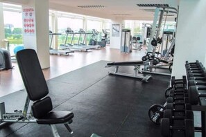 Fitness facility - #sf1350#KLCC#zetapark#mall#wifi#netflix#8pax#city
(Kuala Lumpur)