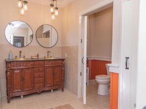 Shower, towels, soap, toilet paper