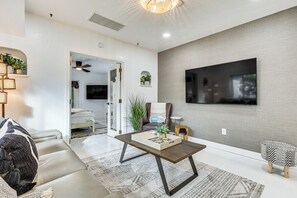 House (2 Bedrooms) | Interior - 'the Peacock Bungalow' Near Fort Lauderdale Beach! (Fort Lauderdale)