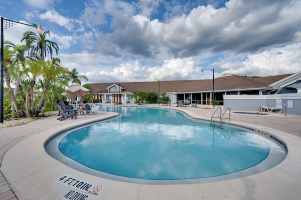 Gateway To Theme Parks! Davenport Studio W/ Pool - Florida