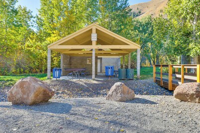 Near Big Wood River w/ Trail Access: Updated Home!