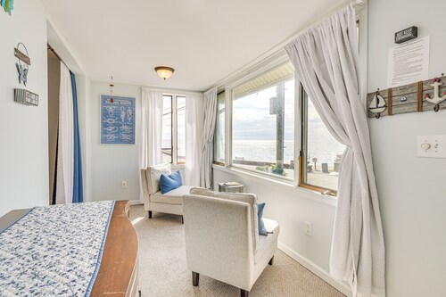 Beachfront, Dog-friendly Milford Getaway w/ Yard!