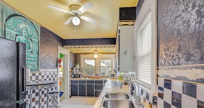 3 Mi to Dtwn: Unique Toledo Retreat